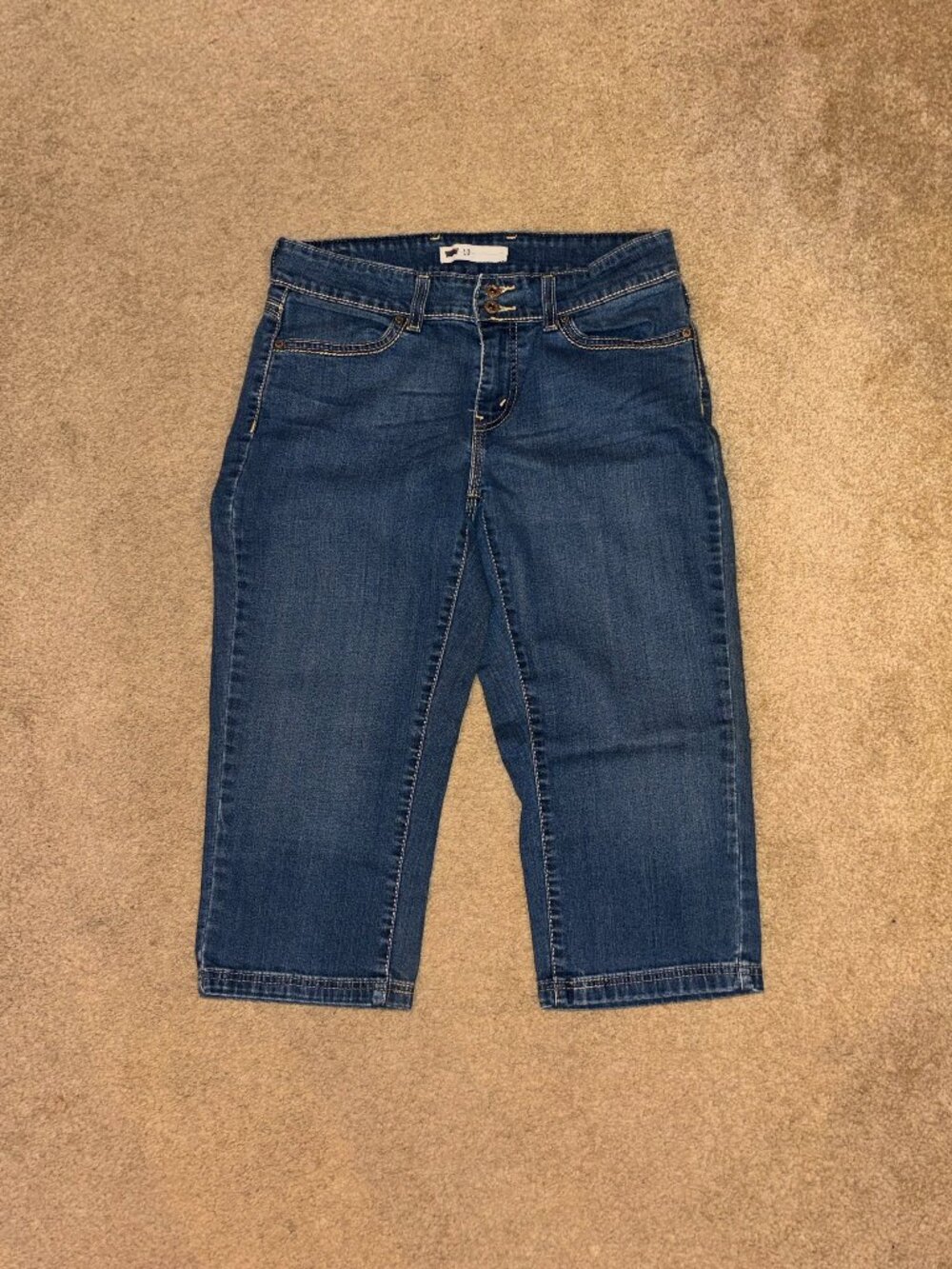Levi's 512 Mid-Rise Capri Jeans Medium Blue Denim Wash Size 10